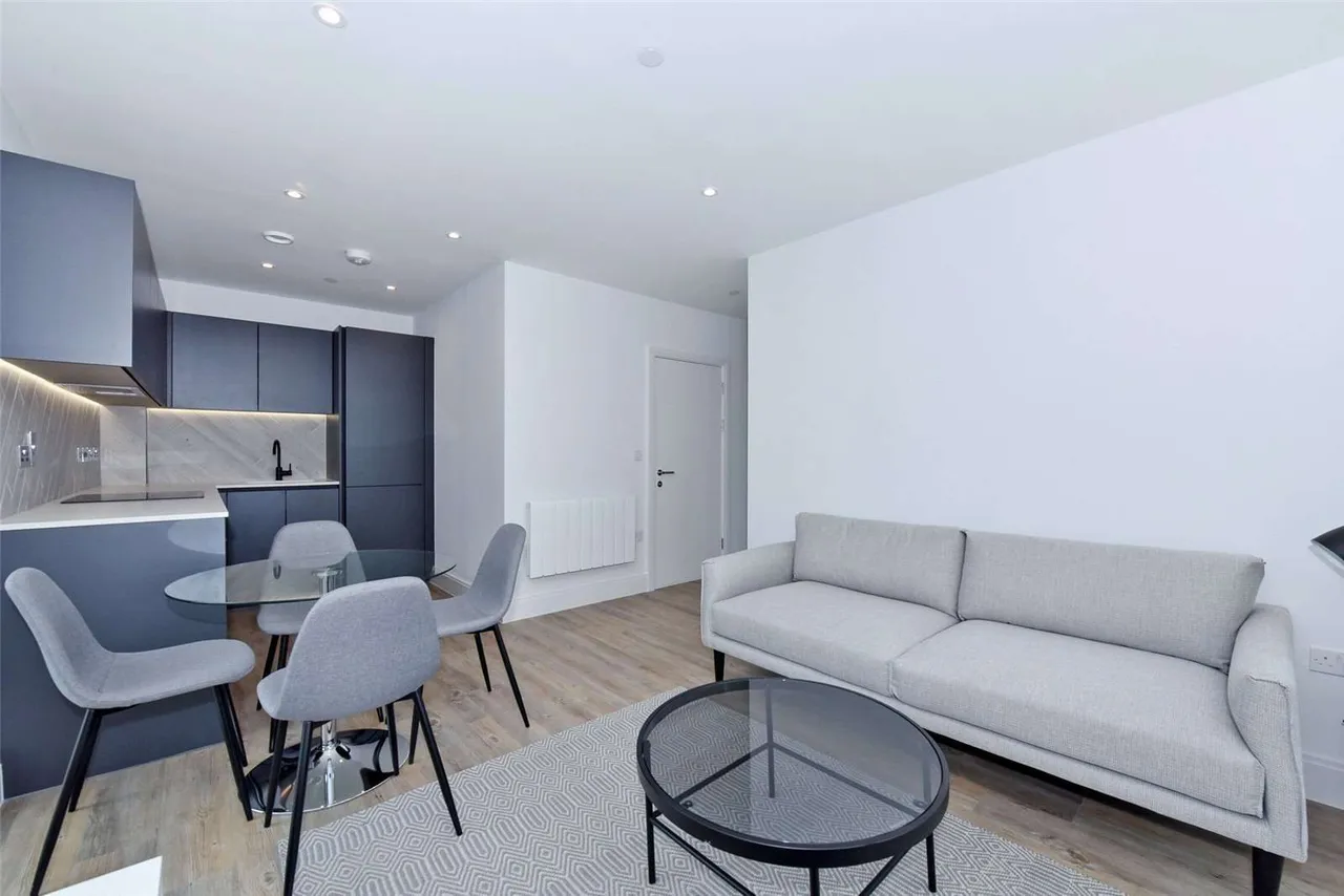 1 bed new development to rent — Artesian House, Memorial Avenue, Slough, SL1 3GR
