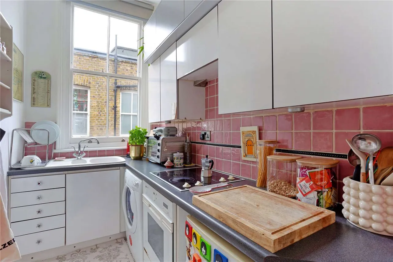 Coleherne Mansions, 228-230 Old Brompton Road, London, SW5 0DB, photo 7