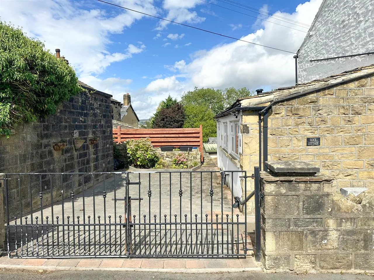 Green Head Road, Keighley, BD20 6ED, photo 23
