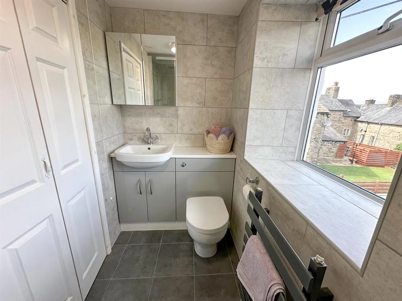 Green Head Road, Keighley, BD20 6ED, photo 16