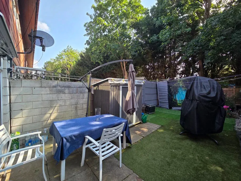 Sunningdale Way, Bletchley, Milton Keynes, Buckinghamshire, MK3 7SB, photo 12