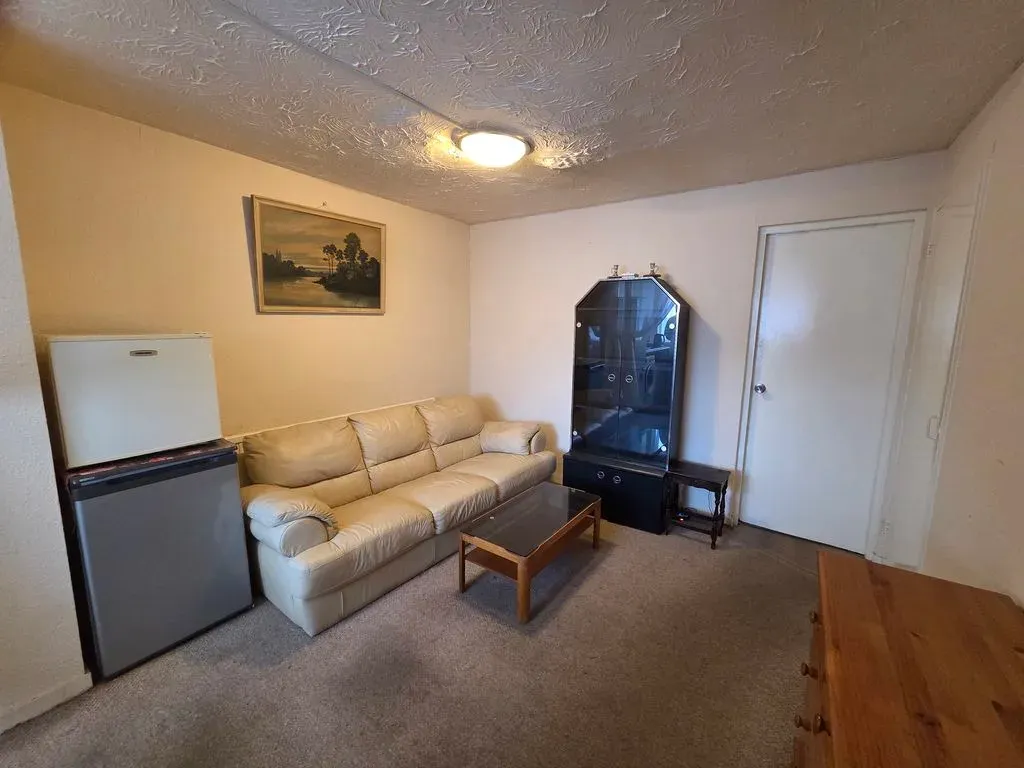 Sunningdale Way, Bletchley, Milton Keynes, Buckinghamshire, MK3 7SB, photo 8