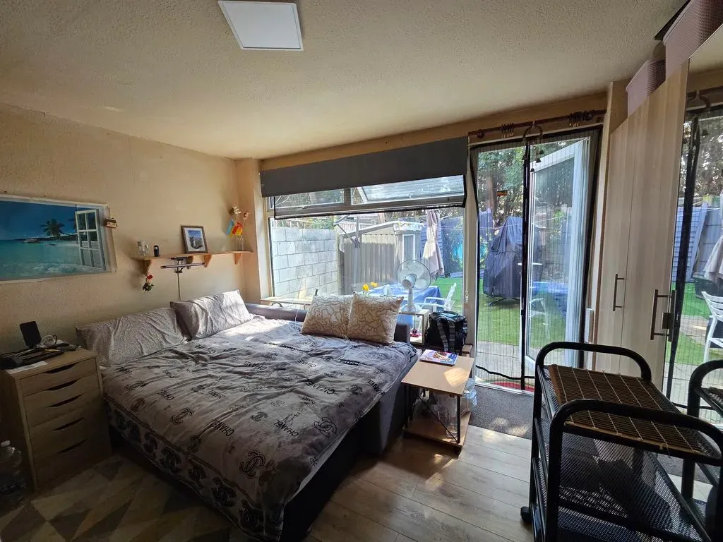Sunningdale Way, Bletchley, Milton Keynes, Buckinghamshire, MK3 7SB, photo 9