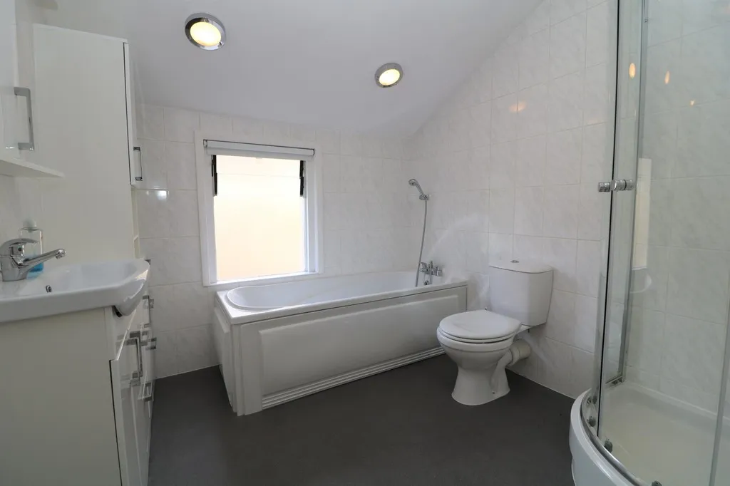 Mount Street, Dorking, RH4, photo 7
