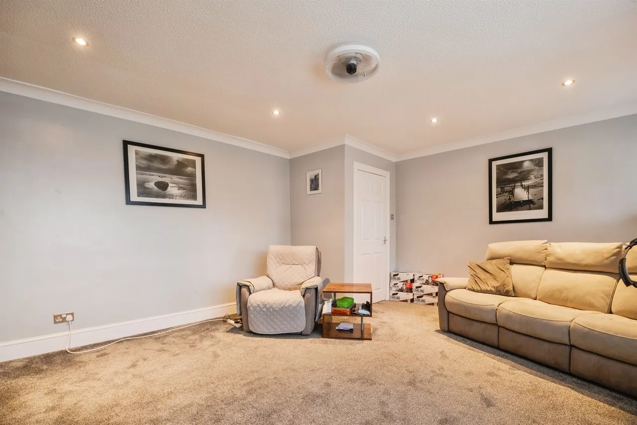 Bury Road, Newton Aycliffe, photo 2