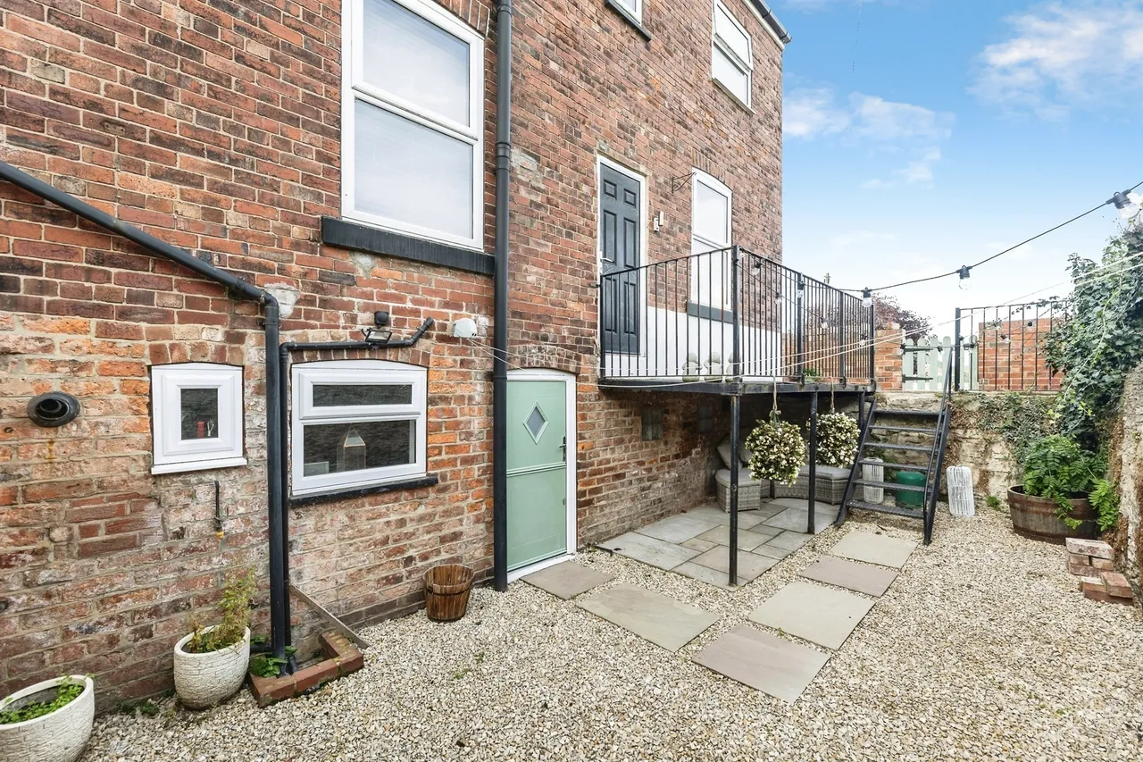 Bridge Lane, Knottingley, WF11, photo 16