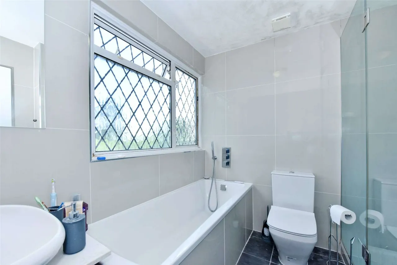 Clewer Hill Road, Windsor, SL4, photo 6