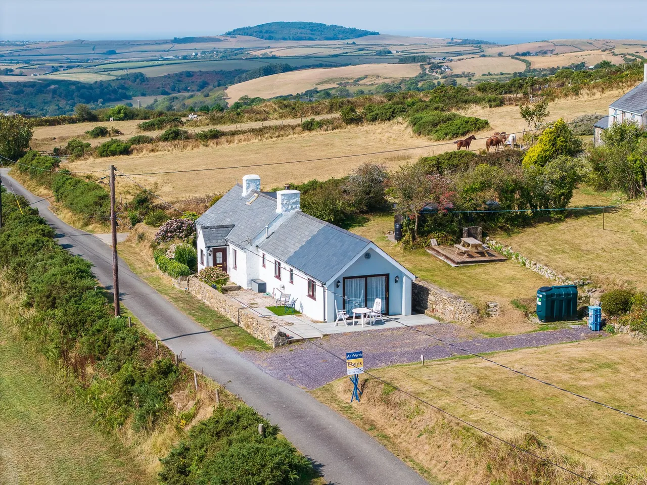 Tyddyn Difyr, Garnfadryn, Pwllheli, Gwynedd, LL53 8TG, photo 2