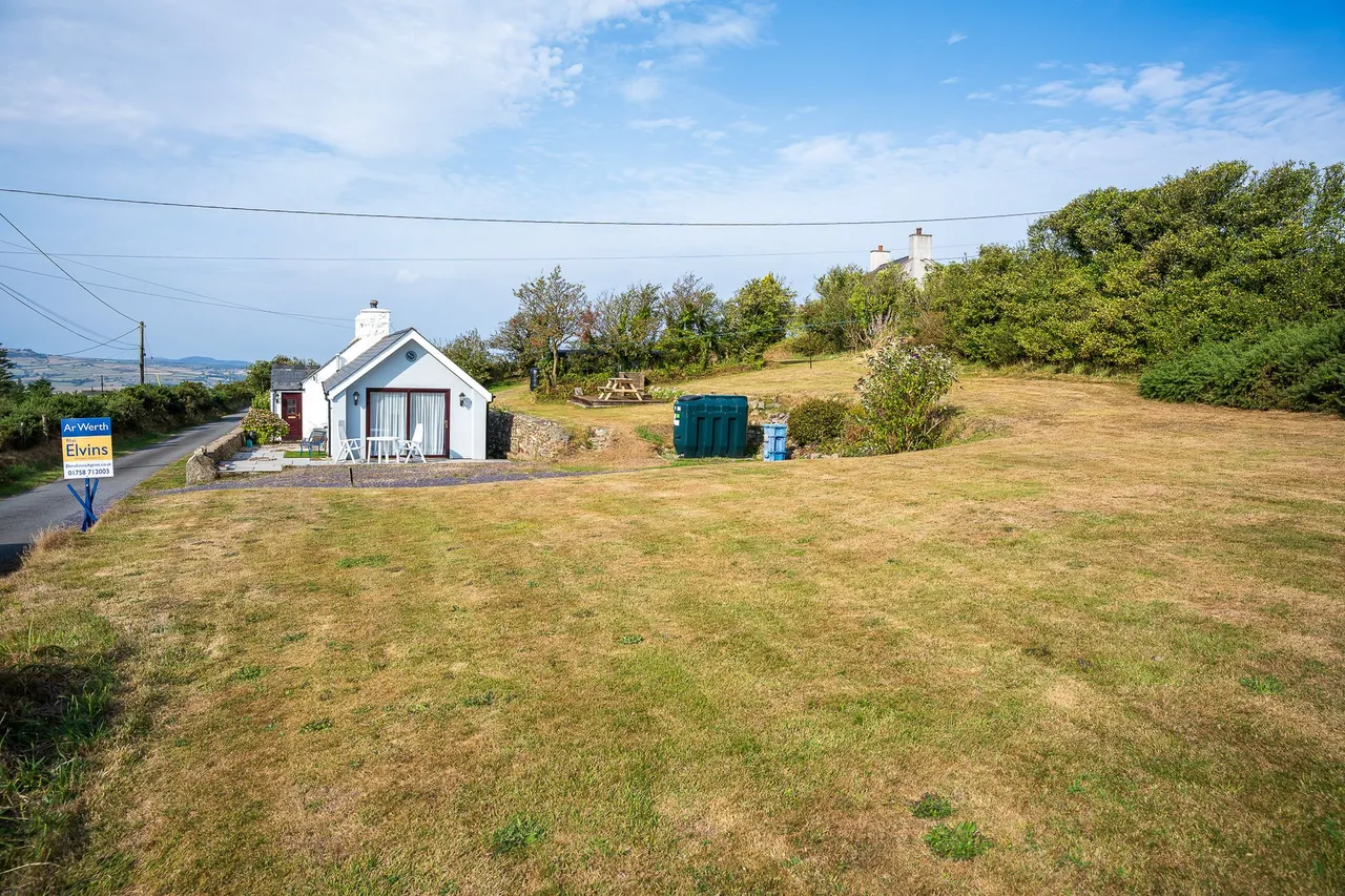 Tyddyn Difyr, Garnfadryn, Pwllheli, Gwynedd, LL53 8TG, photo 5