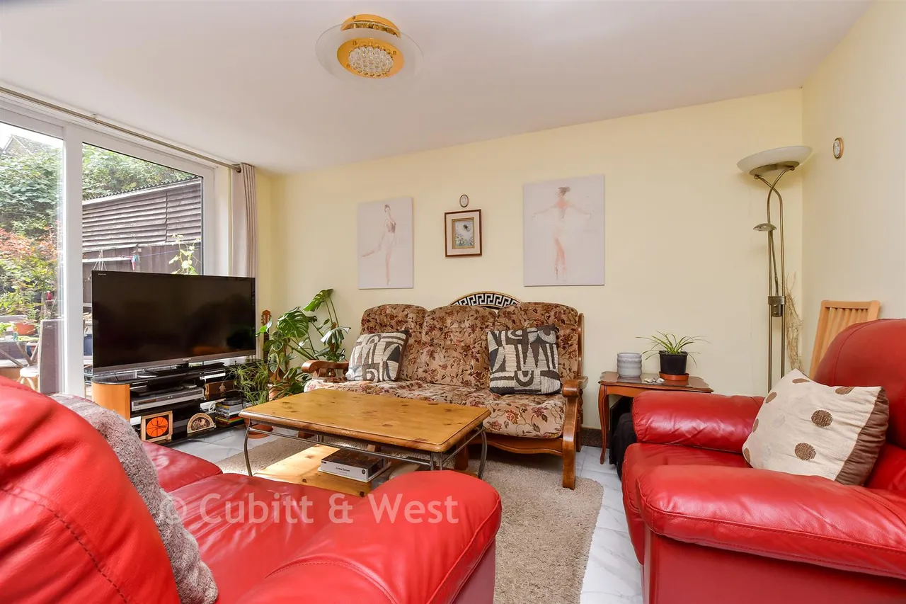 Observatory Walk, Redhill, RH1, photo 5