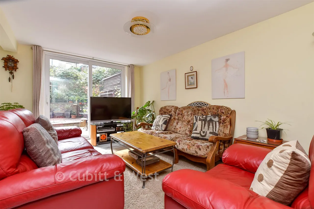 Observatory Walk, Redhill, RH1, photo 4