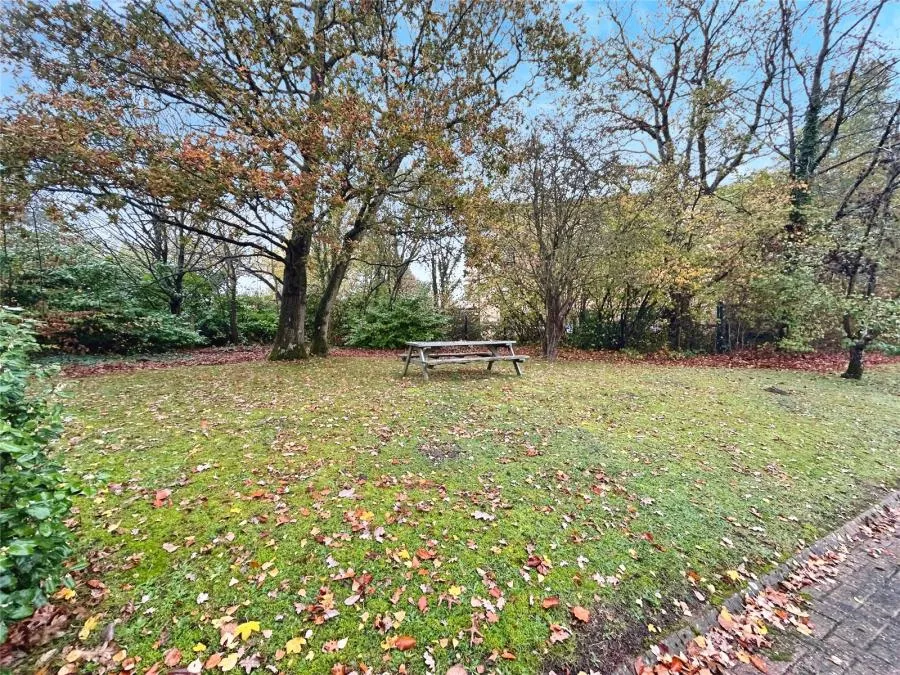 Ancells Road, Fleet, GU51, photo 10