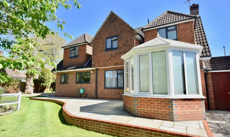 Roebuck Close, Ashtead, KT21, photo 16