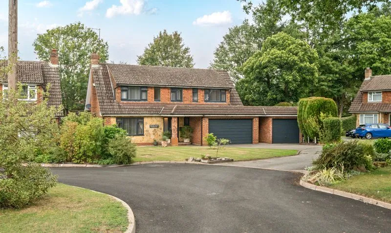 Roebuck Close, Ashtead, KT21, photo 20