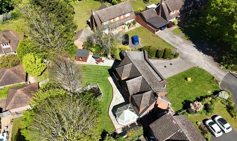 Roebuck Close, Ashtead, KT21, photo 18