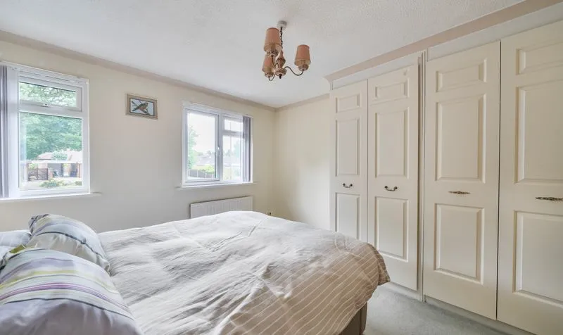 Roebuck Close, Ashtead, KT21, photo 13