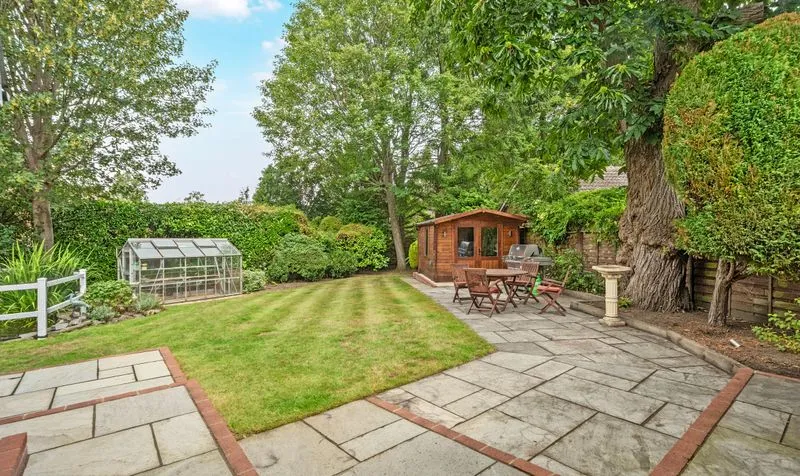 Roebuck Close, Ashtead, KT21, photo 6