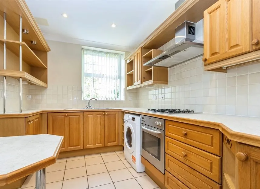 Balaclava Road, Surbiton, KT6, photo 3