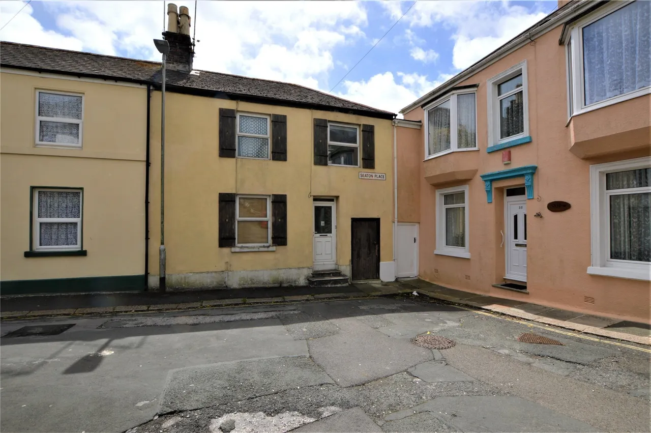 3 bed property for sale — Seaton Place, Plymouth, Devon, PL2