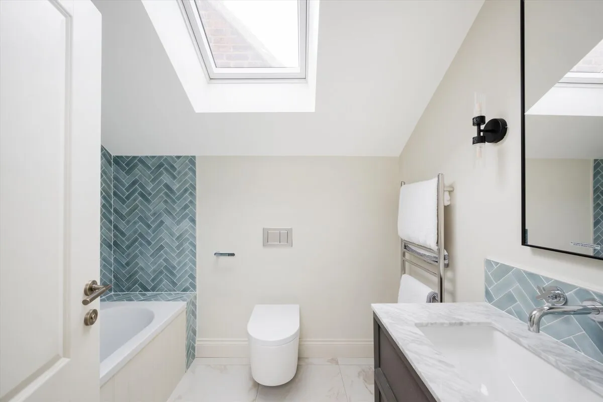 Platts Lane, London, NW3, photo 25