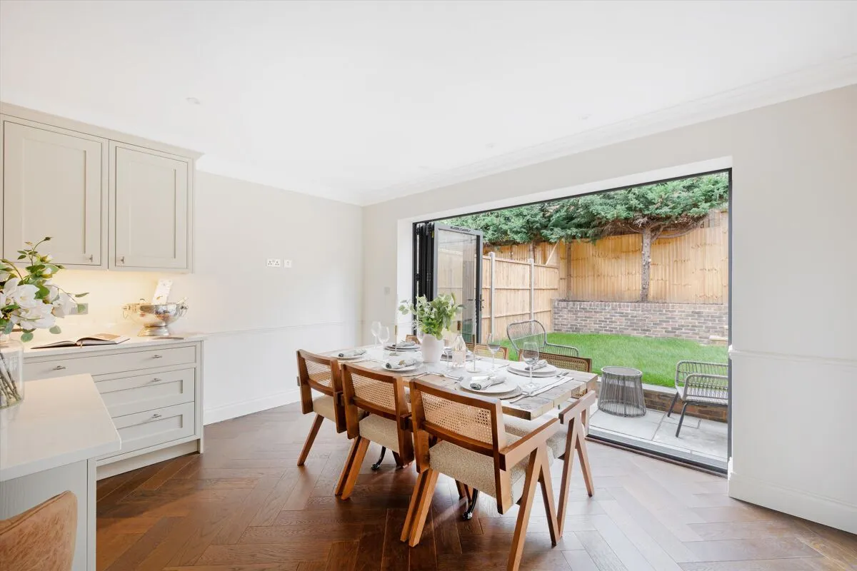 Platts Lane, London, NW3, photo 12