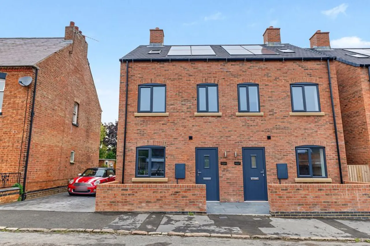 Victoria Street, Fleckney, LE8, photo 12