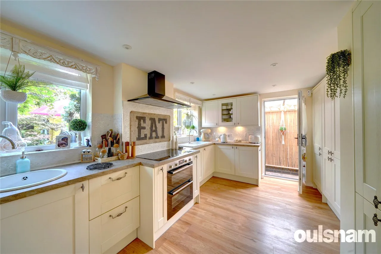 Dugard Way, Droitwich, Worcestershire, WR9 8UX, photo 5