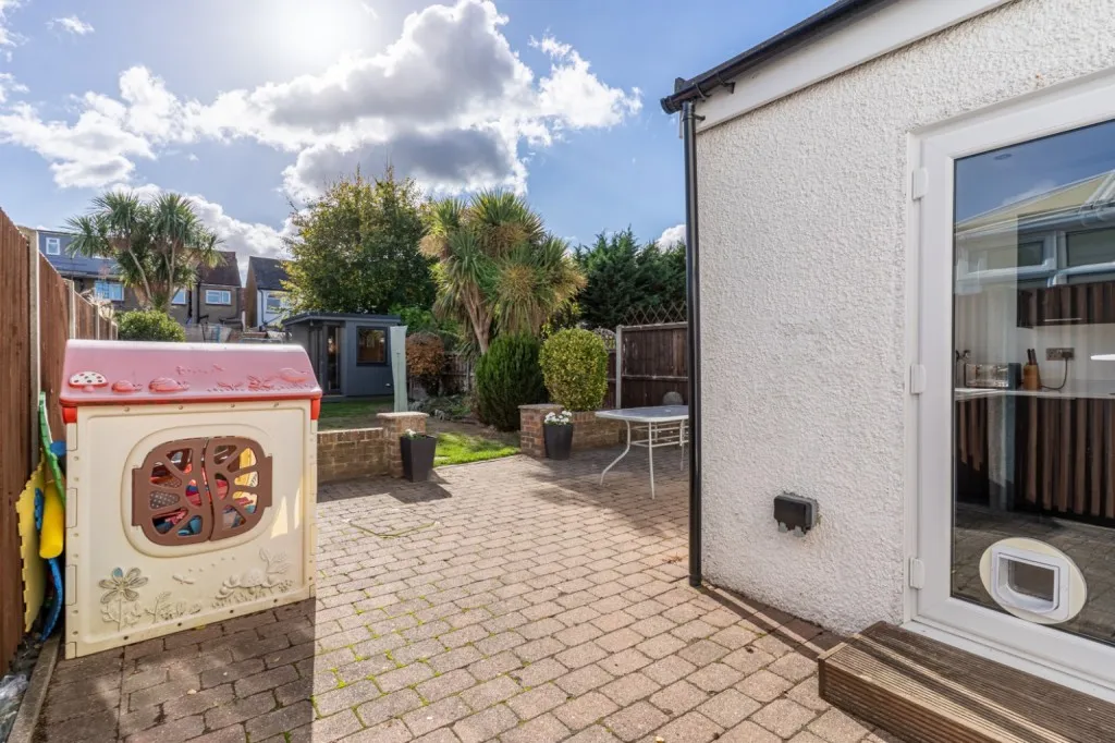 Portland Avenue, Gravesend, DA12, photo 14