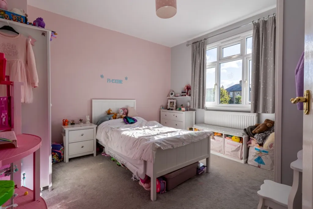 Portland Avenue, Gravesend, DA12, photo 9