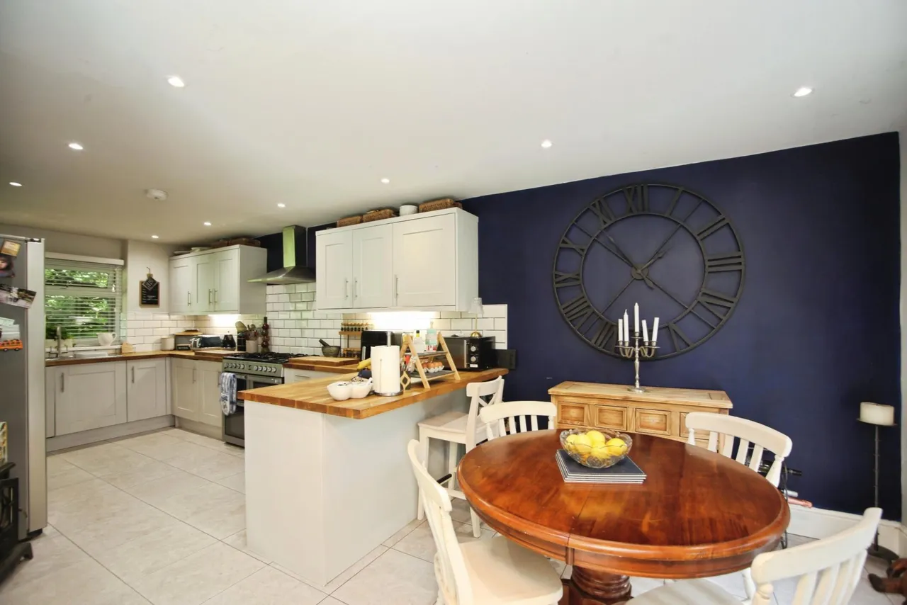 Croydon Close, Newport, NP19, photo 4