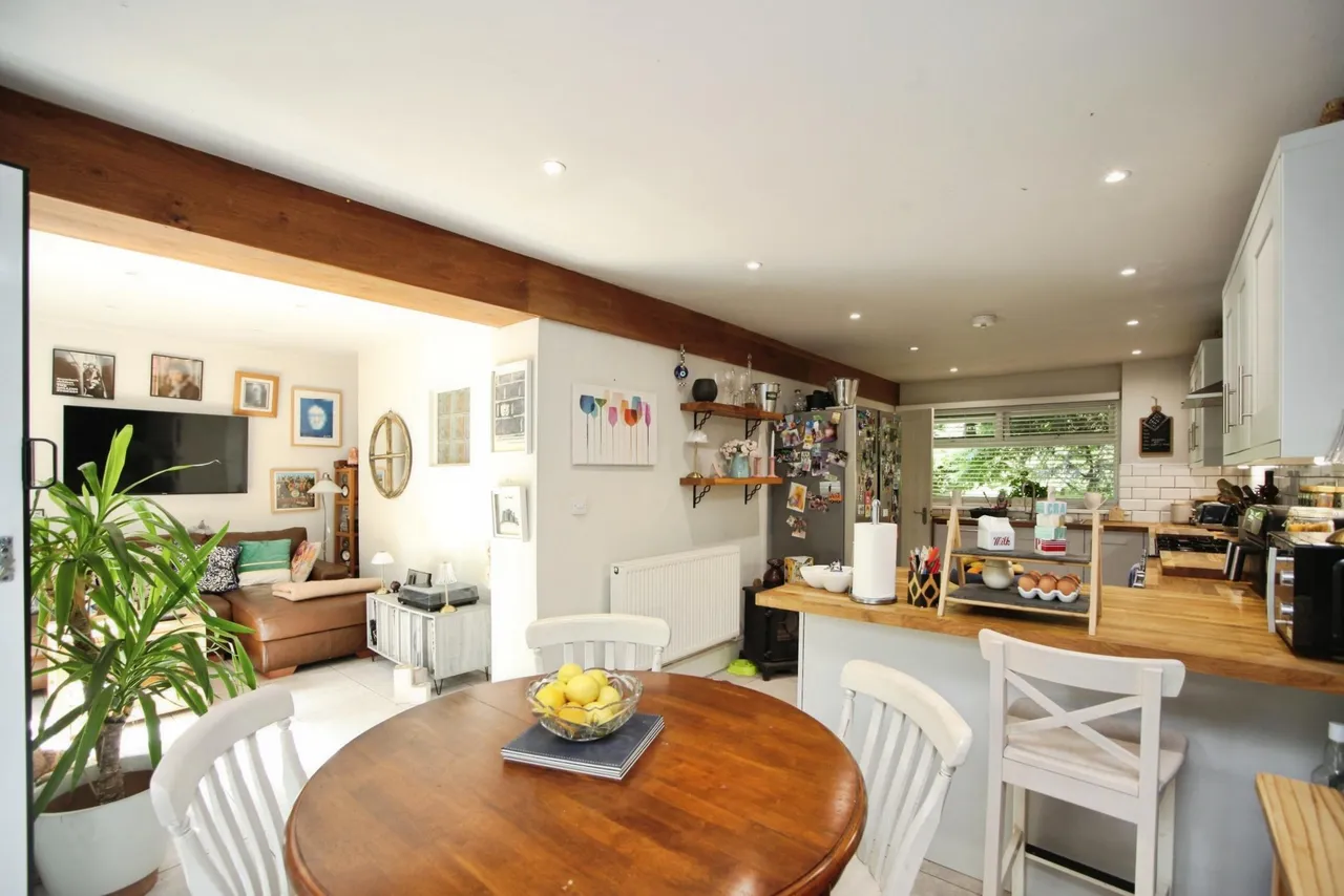 Croydon Close, Newport, NP19, photo 2