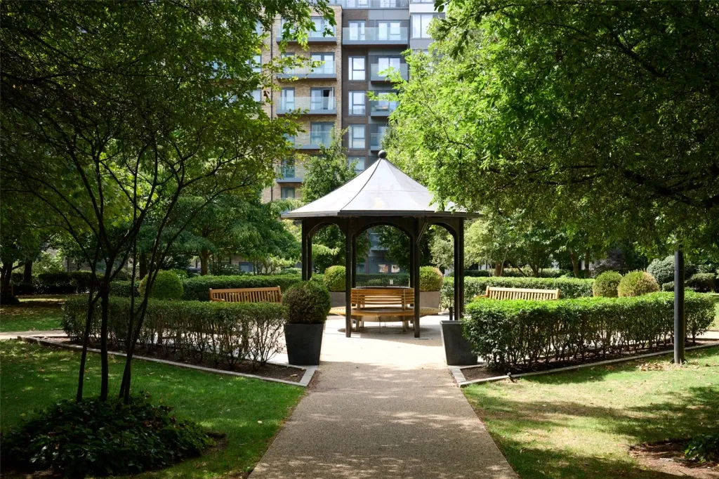 Beaufort Square, Beaufort Park, NW9, photo 21