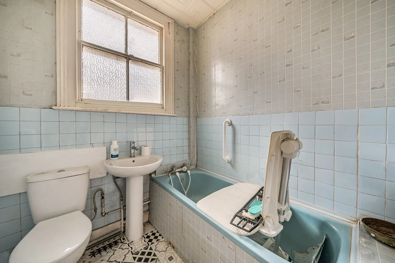 Arran Road, SE6, photo 11