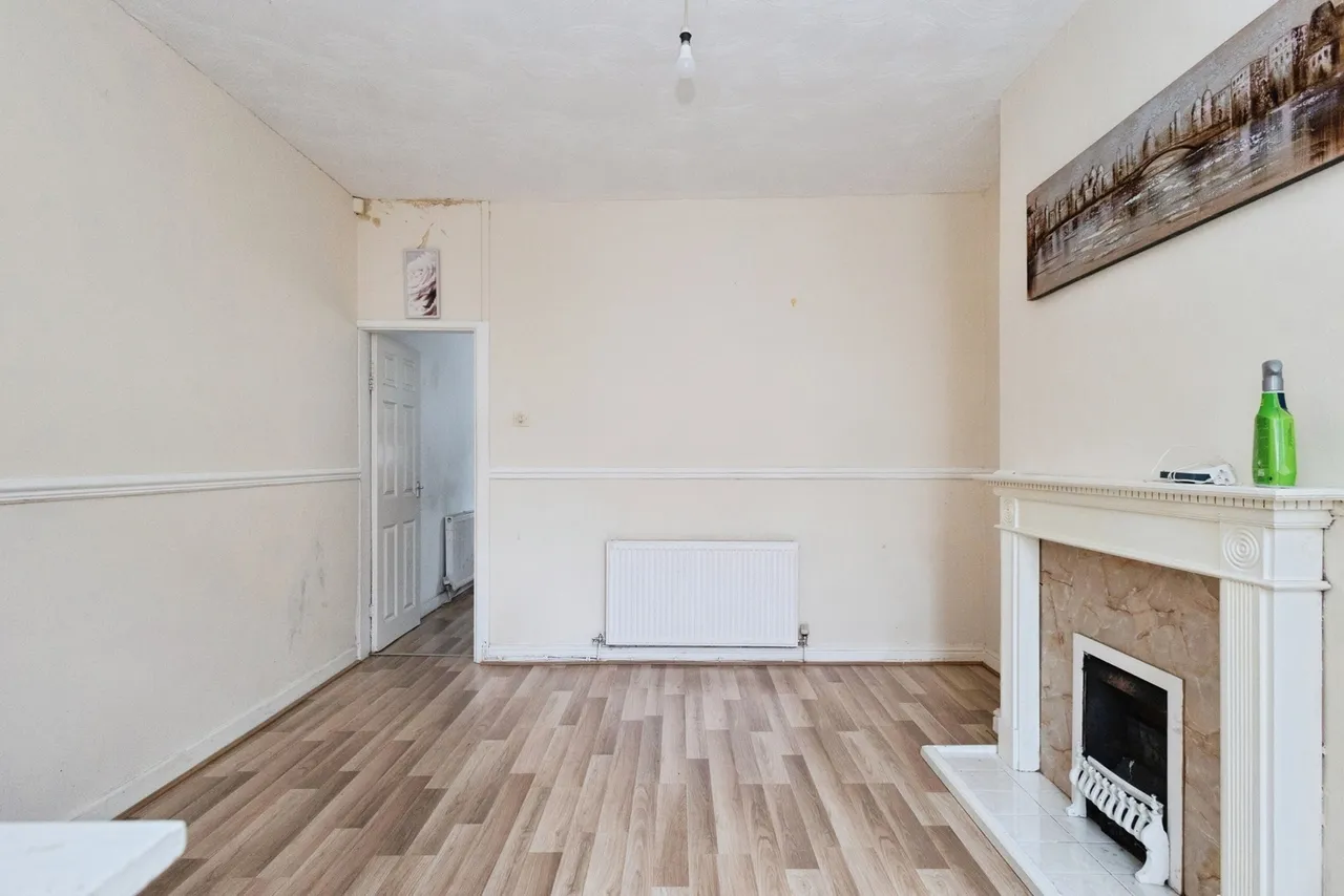 Park Square, Ashton-under-Lyne, Greater Manchester, OL6, photo 2