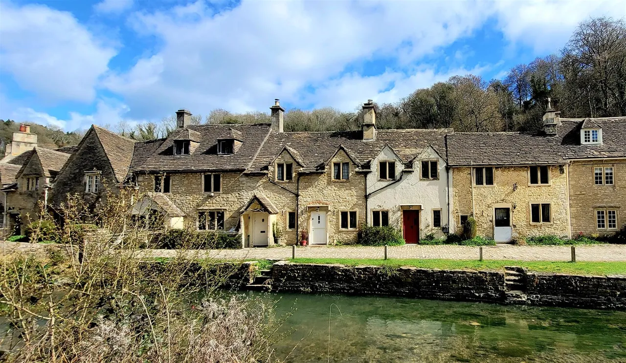 Waterside, Castle Combe, SN14, photo 5