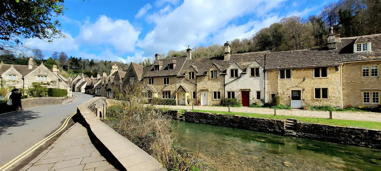 3 bed house for sale, Waterside, Castle Combe, SN14