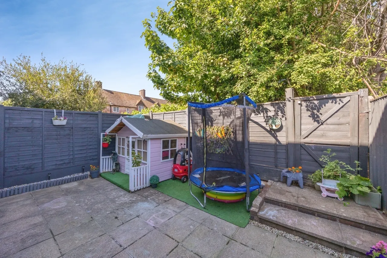 Juniper Square, Havant, PO9, photo 8