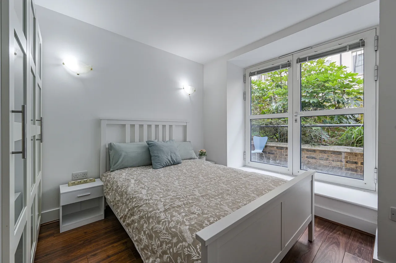 Flat 60 Building 22, Cadogan Road, London, photo 7