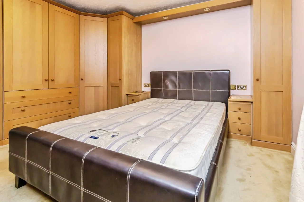 Deacon Place, Caterham, Surrey, CR3, photo 7