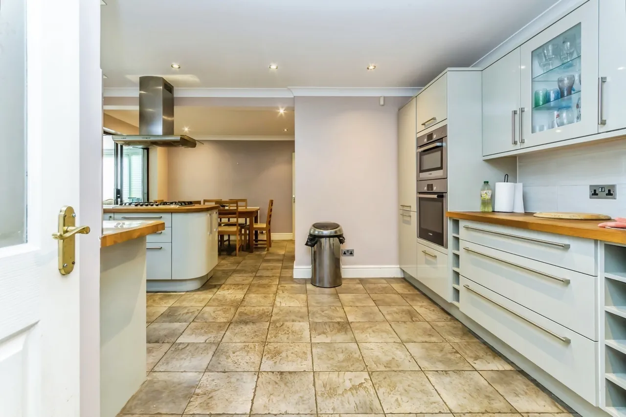 Deacon Place, Caterham, Surrey, CR3, photo 13