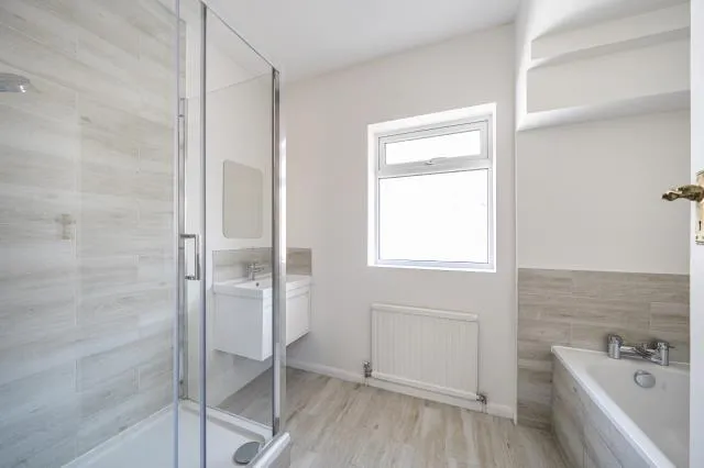Chalgrove Gardens, London, N3, photo 21