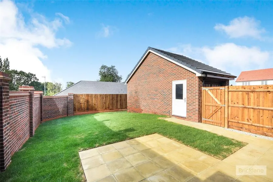 Moors Field Drive, Little Dunmow, CM6, photo 10