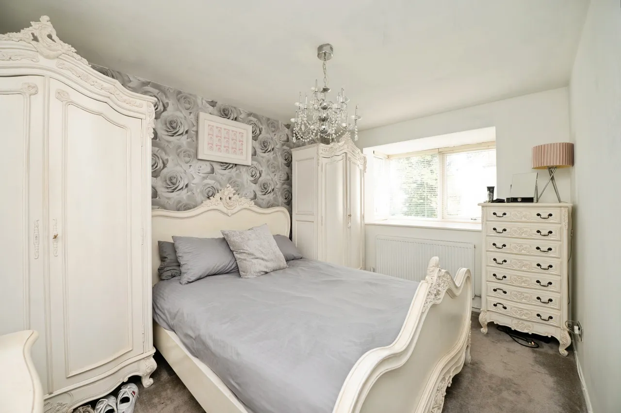 Harkness Close, Romford, RM3, photo 16