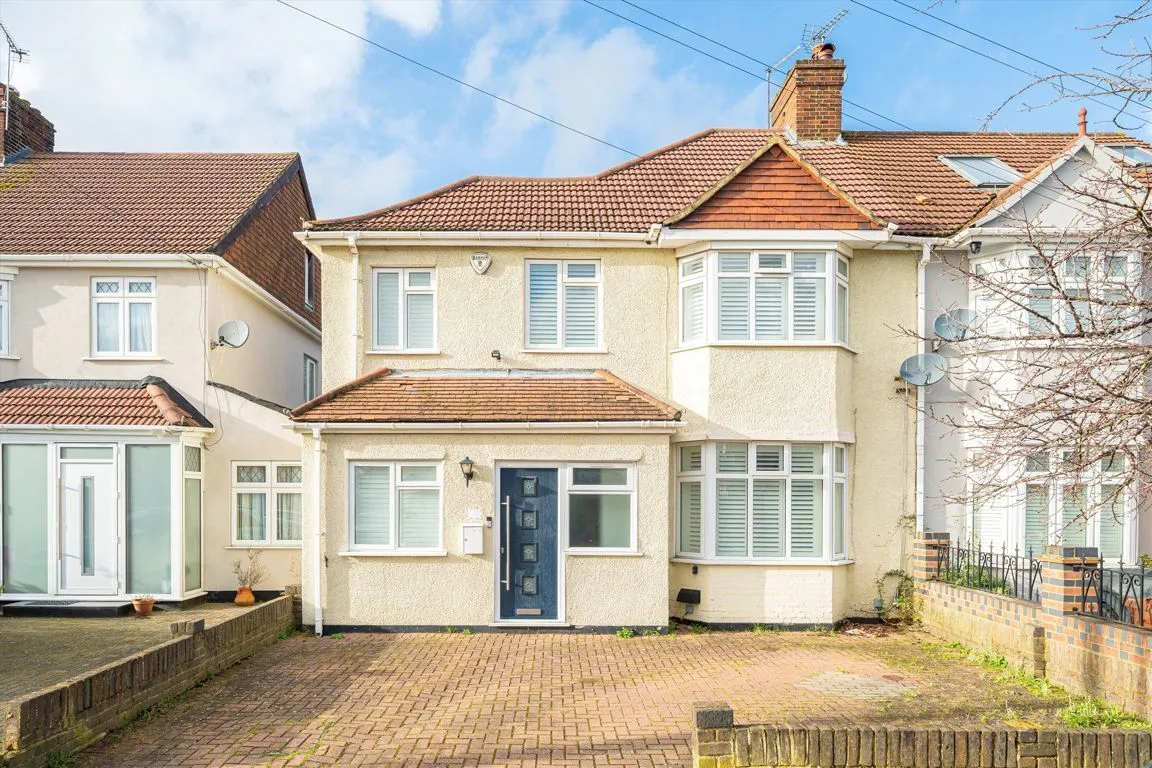 5 bed property for sale, Argyle Avenue, TW3