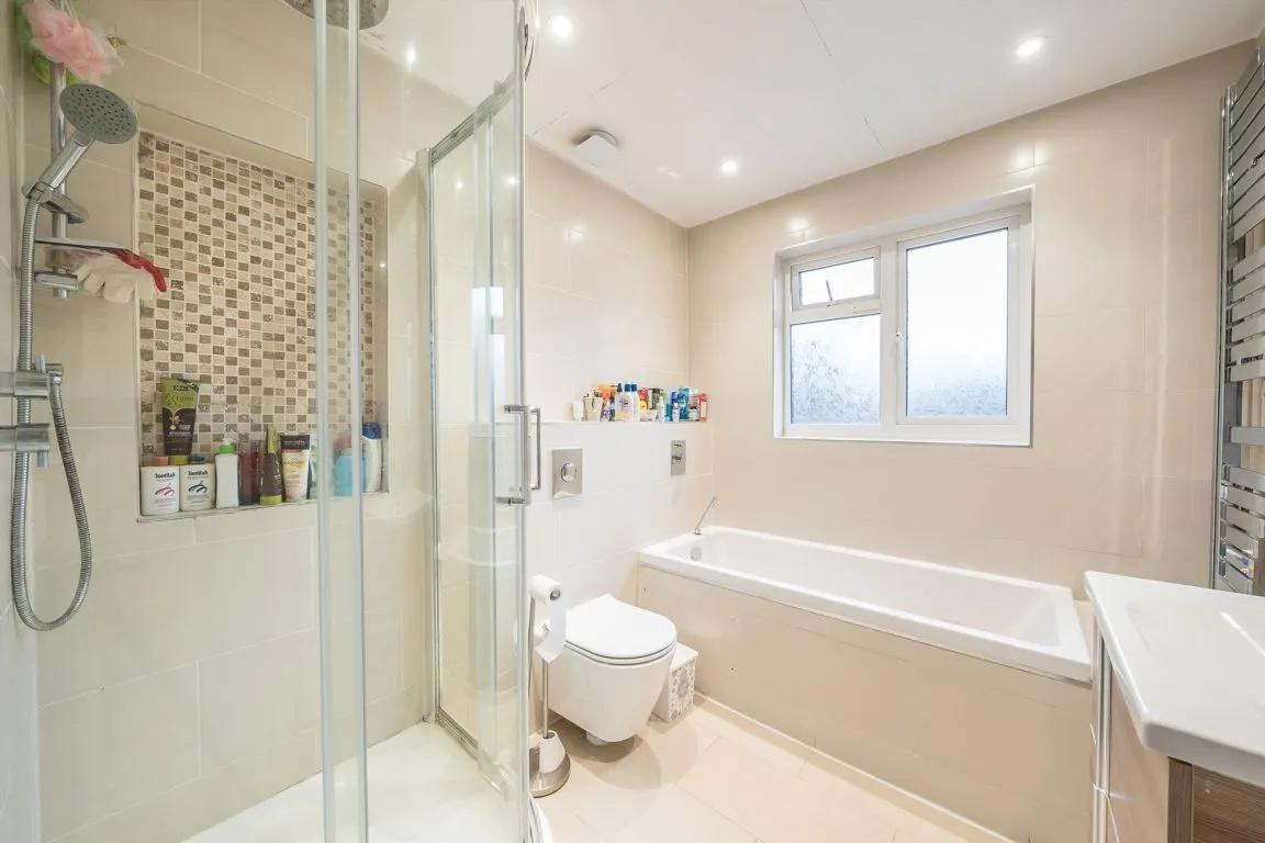 Argyle Avenue, TW3, photo 8