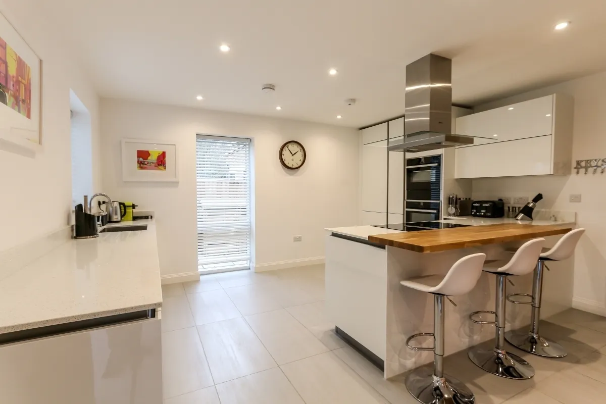 Furlong Road Bourne End SL8, photo 6