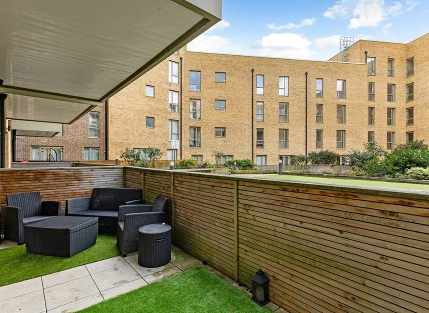 Grahame Park Way, Colindale, NW9, photo 4