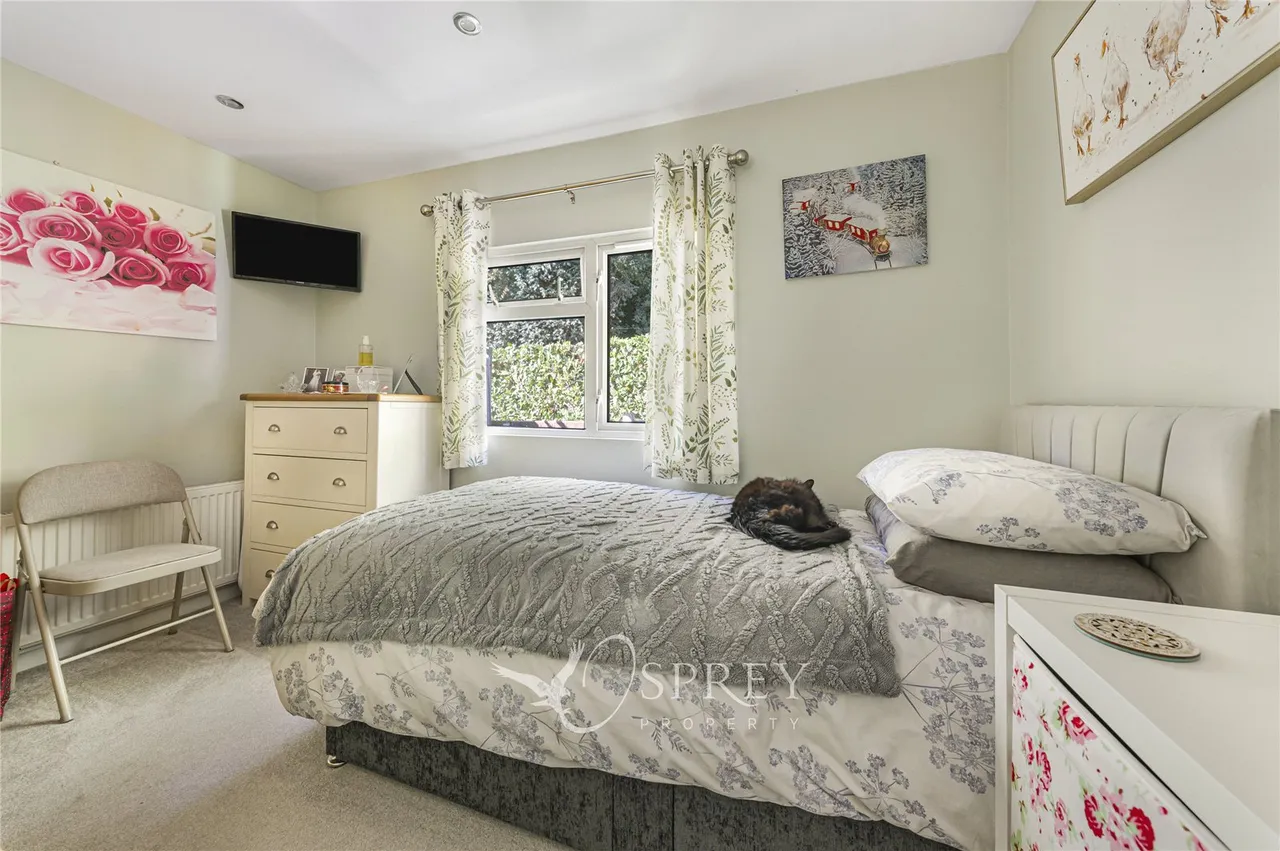 Park Avenue, Melton Mowbray, LE13, photo 3
