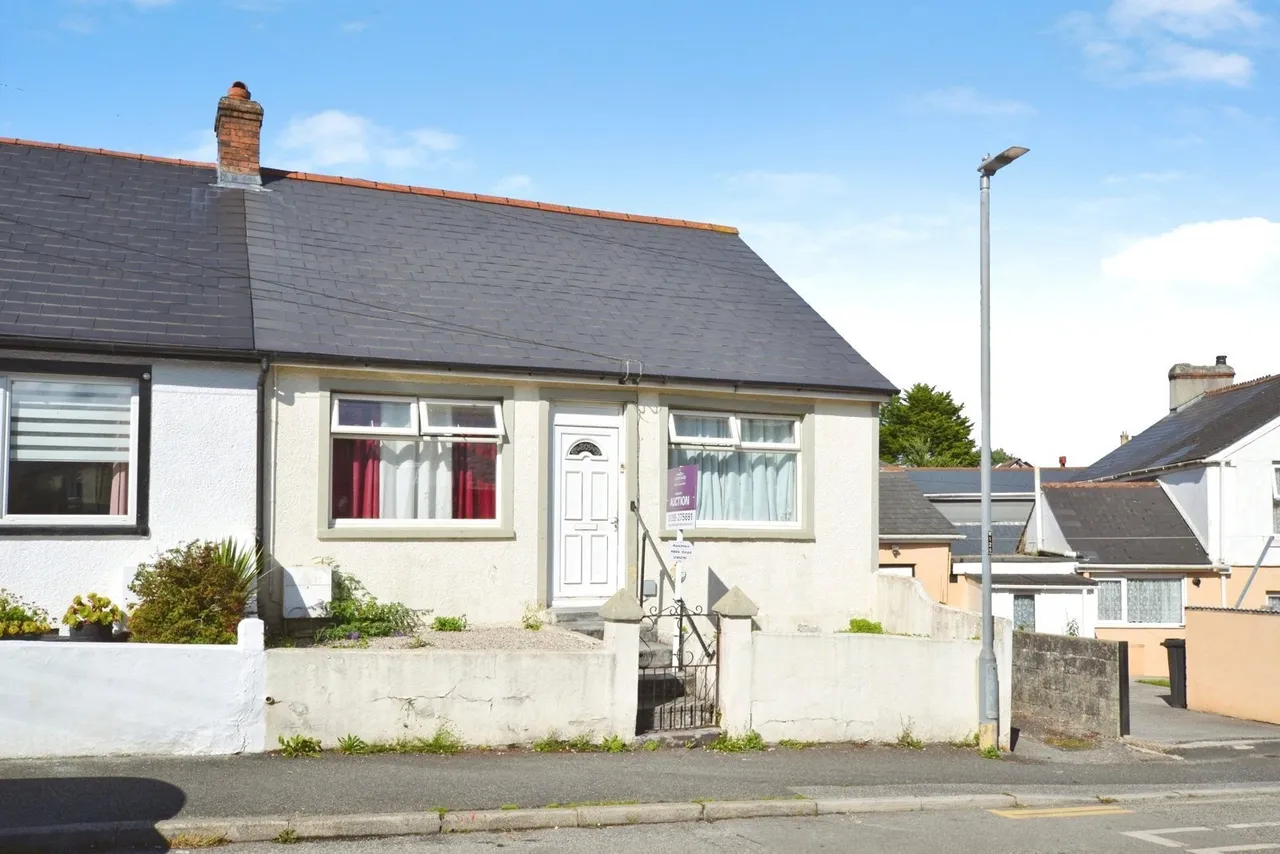 4 bed house for sale, North Roskear Road, Tuckingmill, TR14