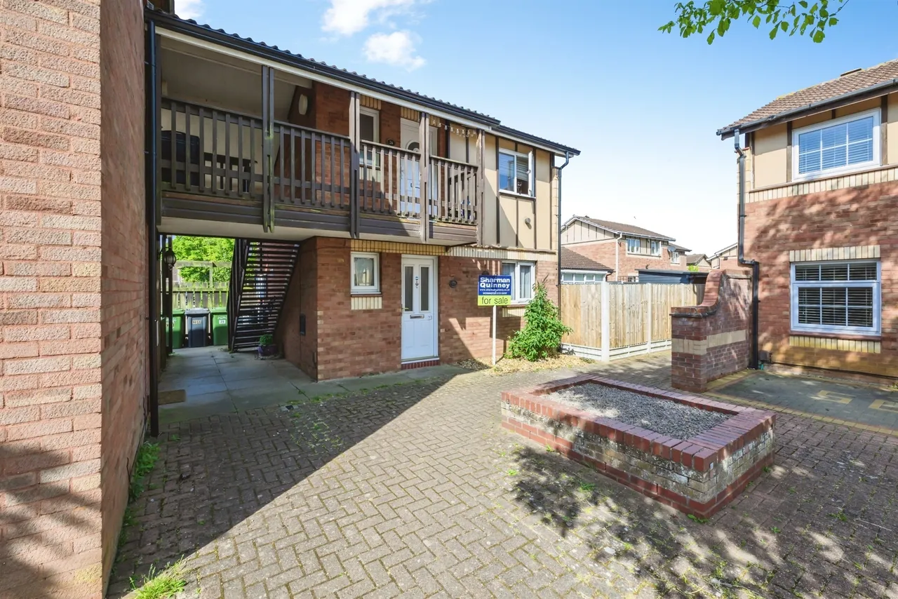 1 bed flat for sale, Long Pasture Peterborough, PE4